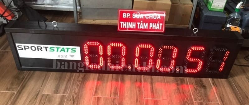 5-đồng-hồ-thi-đấu